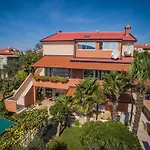 Vodaric Cres